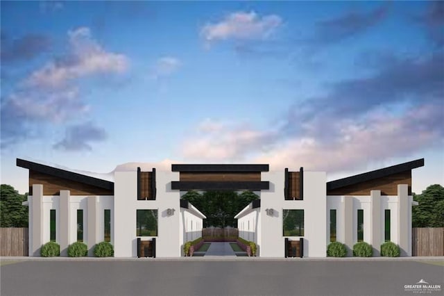 504 Emerald Ave, Edinburg, TX 78541 - exterior space