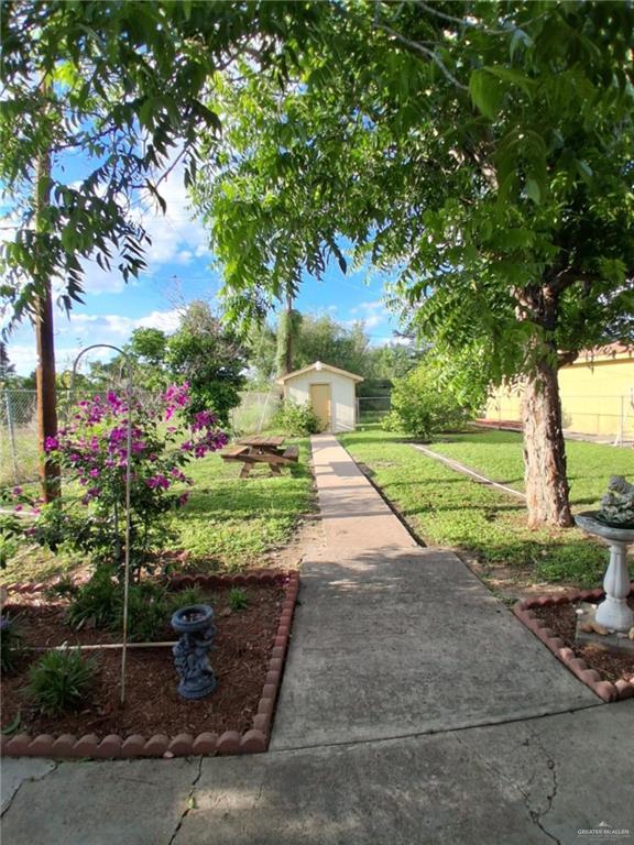 613 W Sprague St, Edinburg, TX 78539 - view of property's community