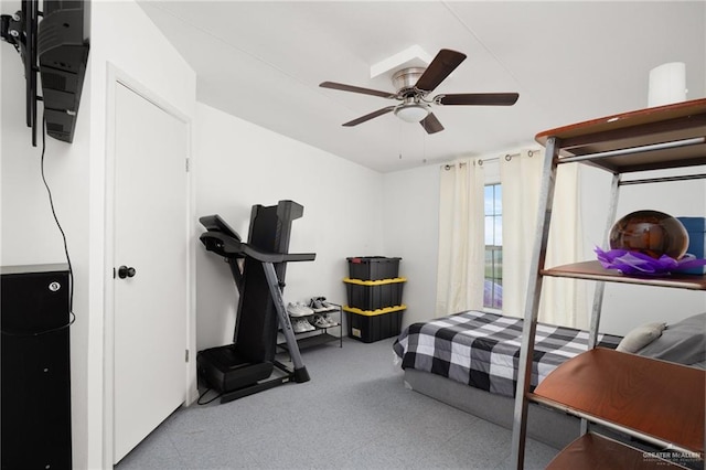 bedroom featuring ceiling fan