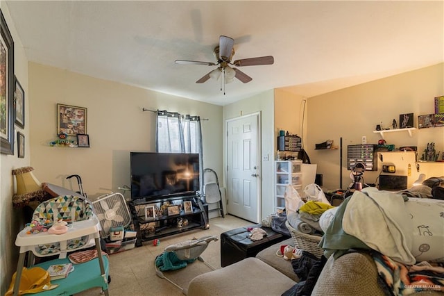 living room featuring ceiling fan