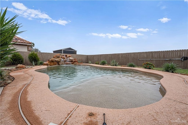 view of swimming pool featuring pool water feature