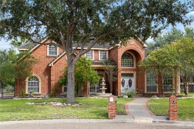 2206 Kings Dr, Edinburg, TX 78539 - traditional-style house with brick siding