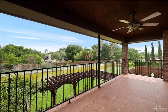 balcony with ceiling fan