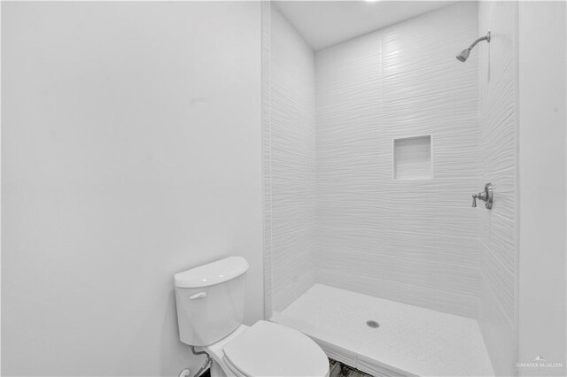 2501 Linva Ave, Mcallen, TX 78541 - full bath with toilet and a tile shower