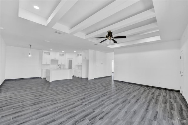 2501 Linva Ave, Mcallen, TX 78541 - unfurnished living room with baseboards, recessed lighting, wood finished floors, and a ceiling fan