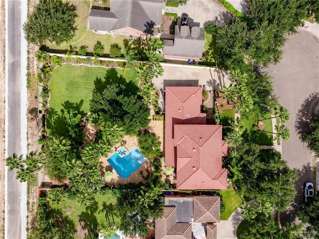 1509 Duke Ave, Mcallen, TX 78504 - bird's eye view of a pool area