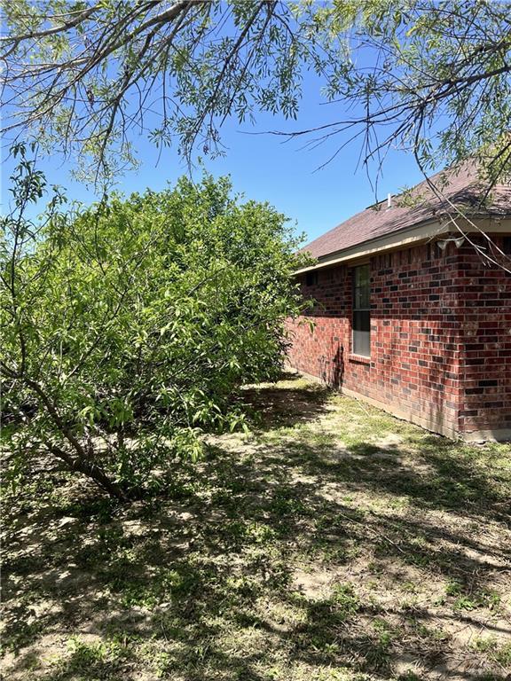 2000 Crisantema Ave, Mission, TX 78572 - photo 11