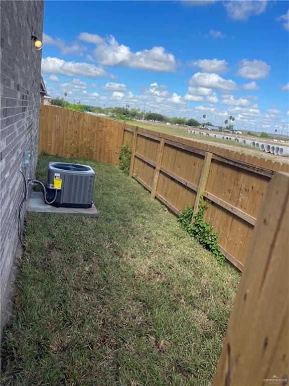 2913 E Israel Ave, Alton, TX 78573 - view of yard with central AC unit