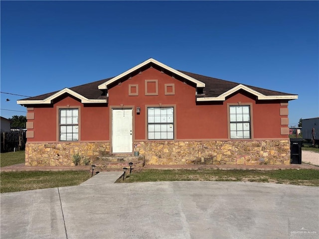 16400 Mcalister Ave, Edinburg, TX 78541 - ranch-style home featuring stone siding and stucco siding