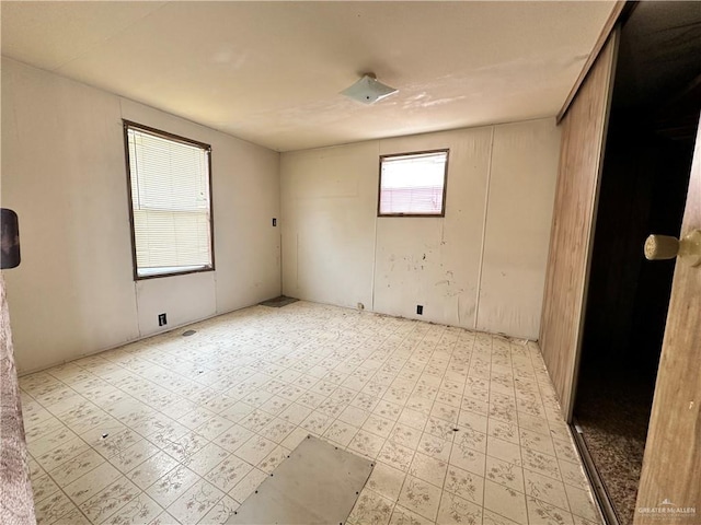 8110 Lake Citrus Dr, Edinburg, TX 78541 - empty room with light flooring
