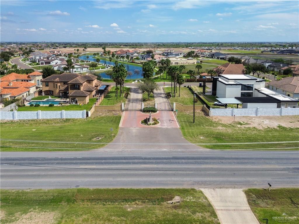 12817 N 41st Ln, Edinburg, TX 78541