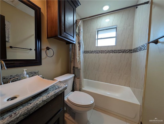 3300 Harding Ave, Alton, TX 78573 - bathroom featuring toilet, shower / bathtub combination with curtain, vanity, and recessed lighting
