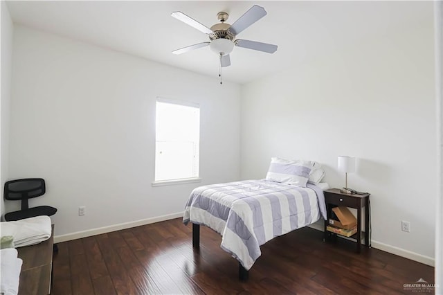 1413 E Keeton Ave Unit 19, Mcallen, TX 78503 - bedroom with wood-type flooring, a ceiling fan, and baseboards