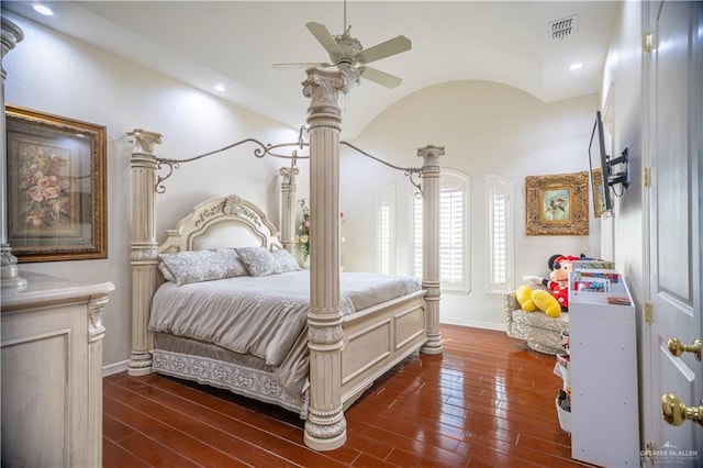 bedroom with dark wood-type flooring, visible vents, recessed lighting, ceiling fan, and baseboards