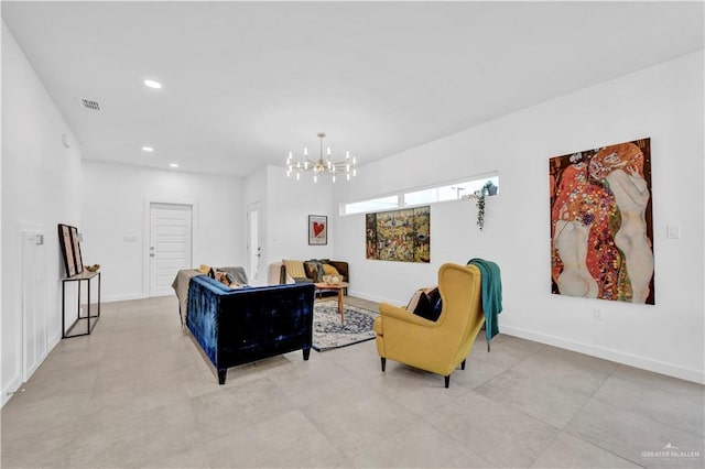 living room featuring an inviting chandelier, recessed lighting, baseboards, and visible vents