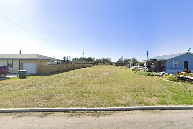 813 Pelican St, Alamo, TX 78516