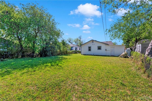 517 E Jones Ave, Pharr, TX 78577 - view of green lawn