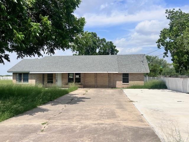 713 S 11th St, Donna, TX 78537 - photo 1