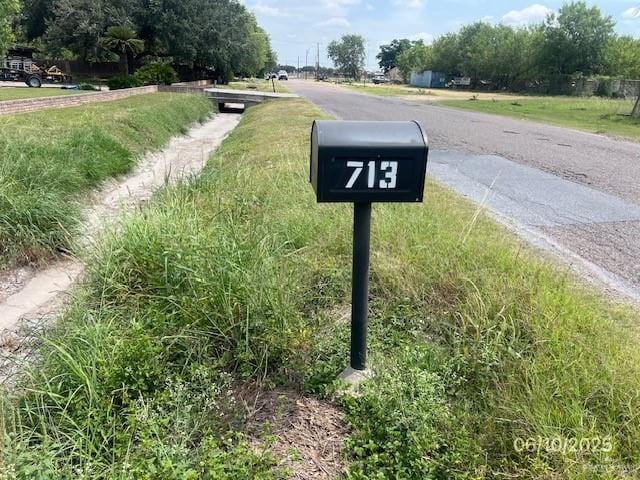 713 S 11th St, Donna, TX 78537 - photo 2