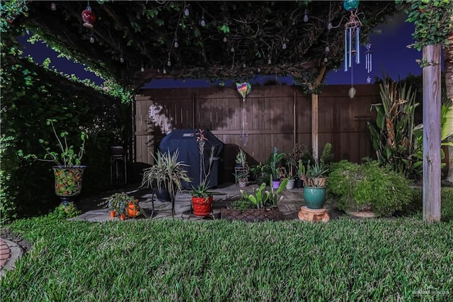 view of yard featuring fence