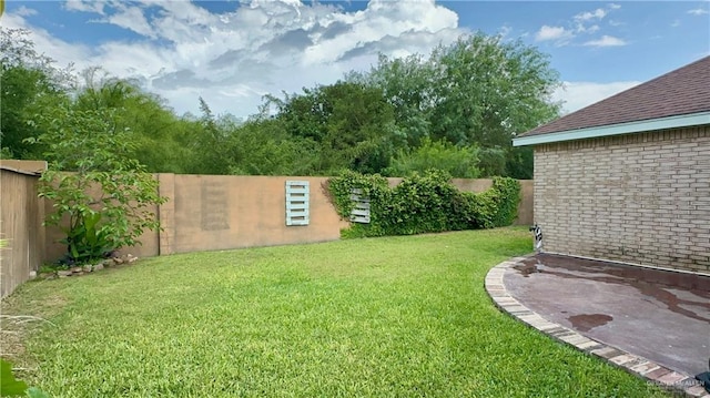 2401 S Gardenia St, Pharr, TX 78577 - view of yard