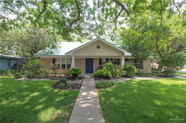 513 S Cynthia St, Mcallen, TX 78501 - single story home featuring a front yard