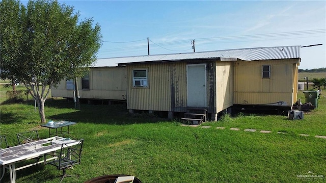 view of outdoor structure with a yard