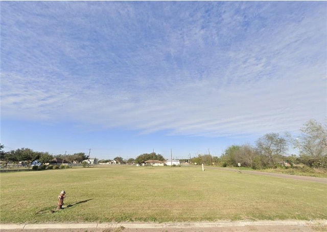 Listing photo 2 for 421 Maribels Dr, Alamo TX 78516