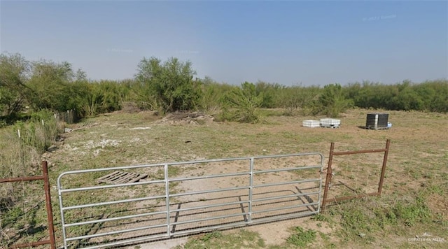 Listing photo 3 for 11925 Landing Dr, Edinburg TX 78541