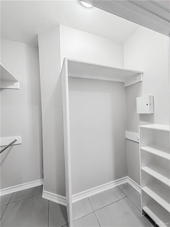 2817 Bluebird Ave, Mcallen, TX 78504 - view of walk in closet