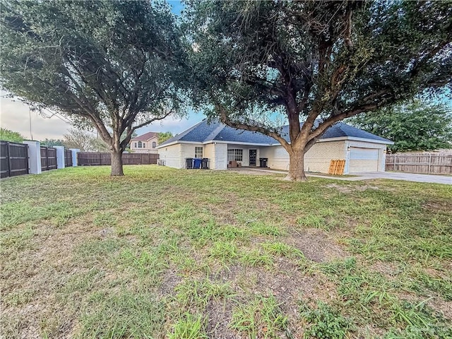 2817 Bluebird Ave, Mcallen, TX 78504 - ranch-style home with concrete driveway