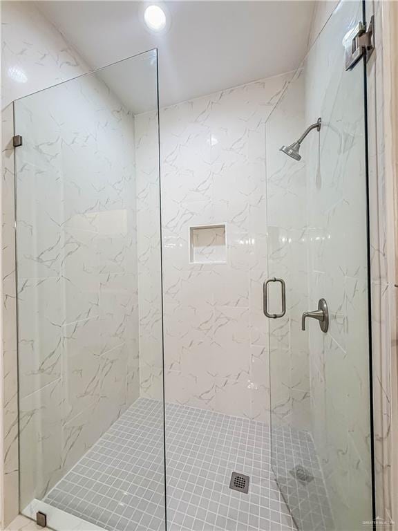 2817 Bluebird Ave, Mcallen, TX 78504 - full bath featuring a marble finish shower