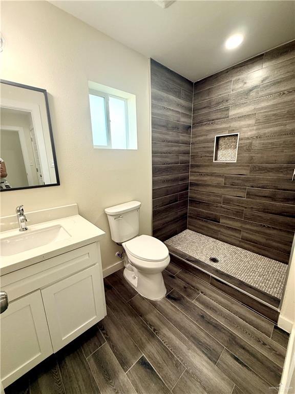 909 S 17 1/2 St, Mcallen, TX 78501 - photo 11