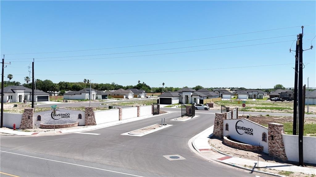8101 N 50th St, Mcallen, TX 78504