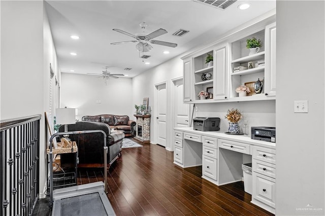 3313 Cornell Ave, Mcallen, TX 78504 - living area featuring a ceiling fan, dark wood-style floors, and recessed lighting
