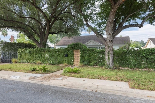 1011 W Orange St, Mcallen, TX 78501 - view of obstructed view of property
