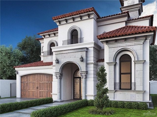 mediterranean / spanish-style home featuring a balcony