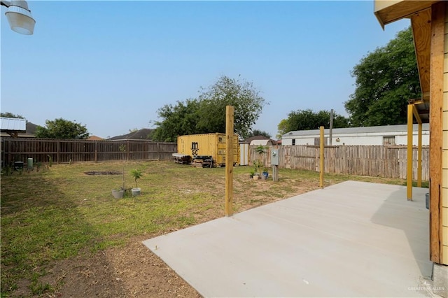 view of yard with a patio