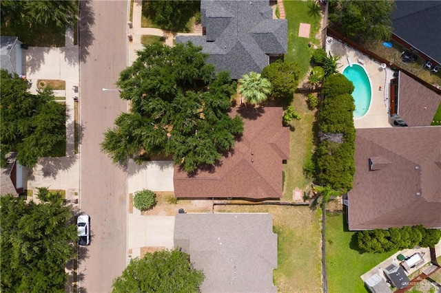 2106 Quail Ln, Mission, TX 78572 - aerial view of a pool