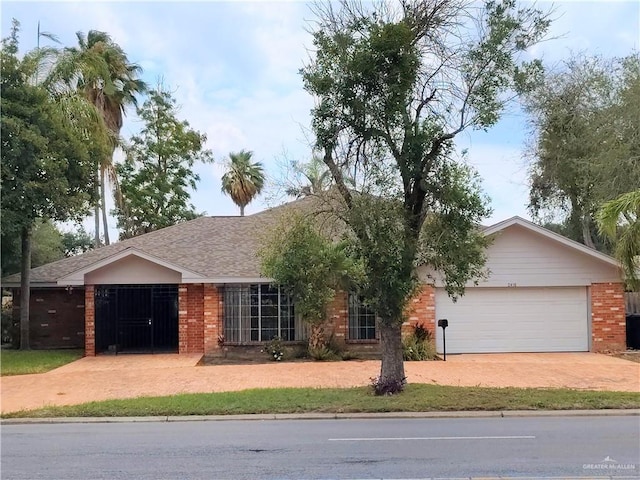 2416 S 2nd St, Mcallen, TX 78503 - photo 1