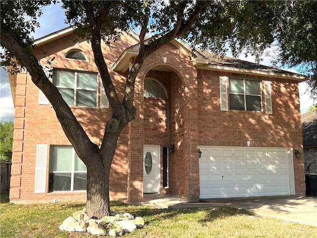 view of front facade featuring a garage