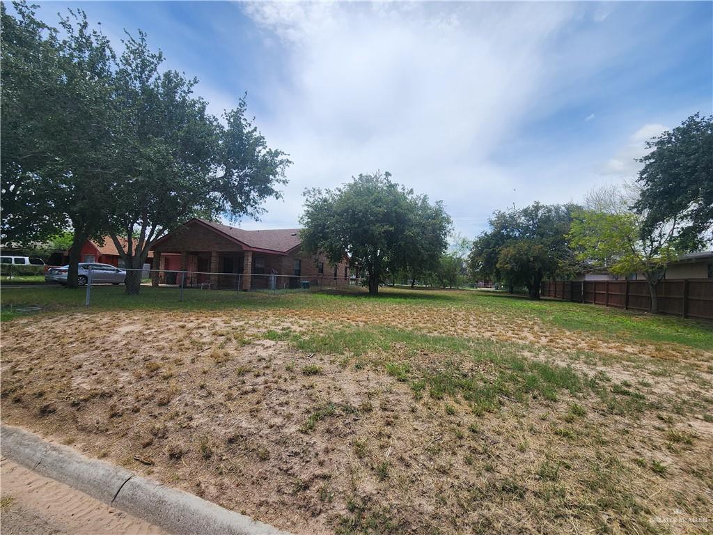 808 Rankin St, Mission, TX 78572