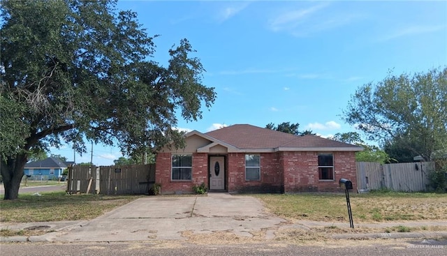 1617 W 18th St W, Mission, TX 78572 - photo 2