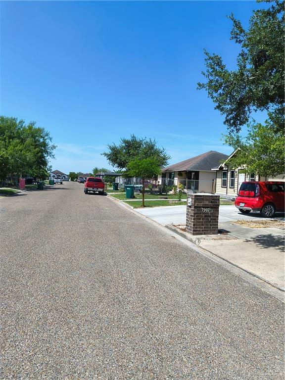 7906 Norma St, Pharr, TX 78577 - photo 3