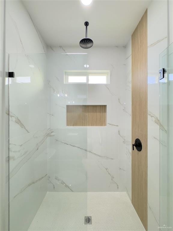 8104 N 51st St N, Mcallen, TX 78504 - full bath featuring a marble finish shower