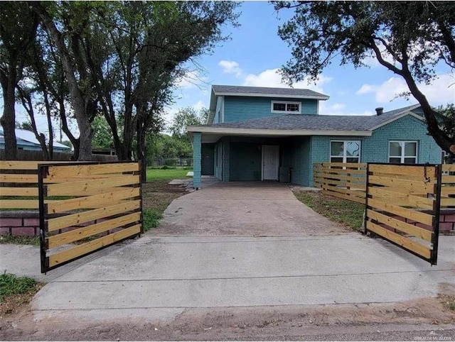 view of front of property