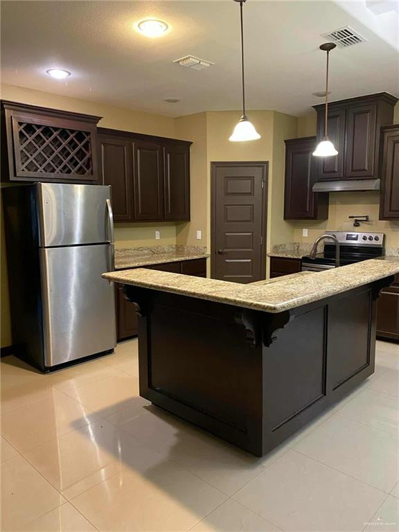 201 Teak Dr, Edinburg, TX 78541 - photo 3