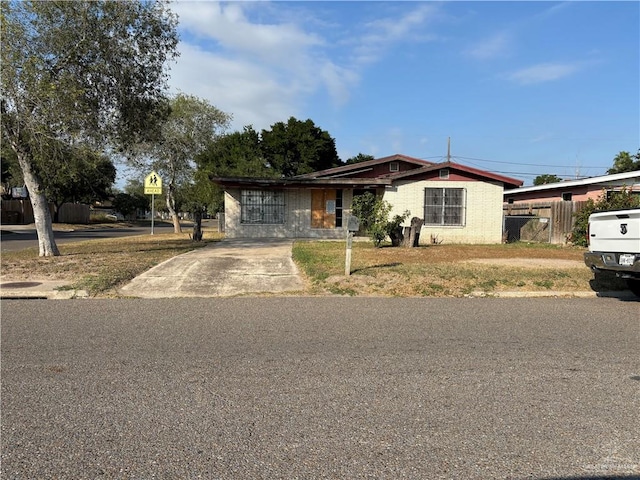 view of front of house