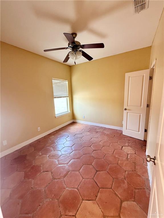 1412 E Keeton Ave Unit 25, Mcallen, TX 78503 - photo 14
