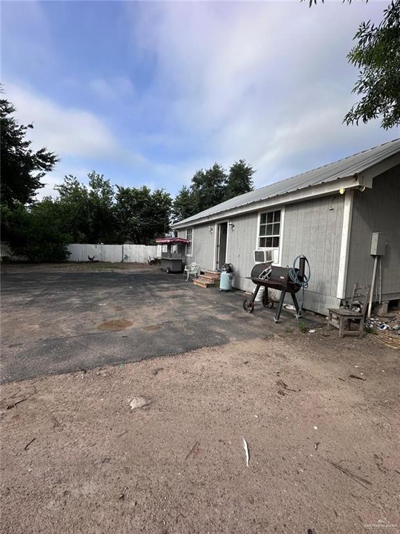22607 N Brushline Rd, Edinburg, TX 78542 - photo 2